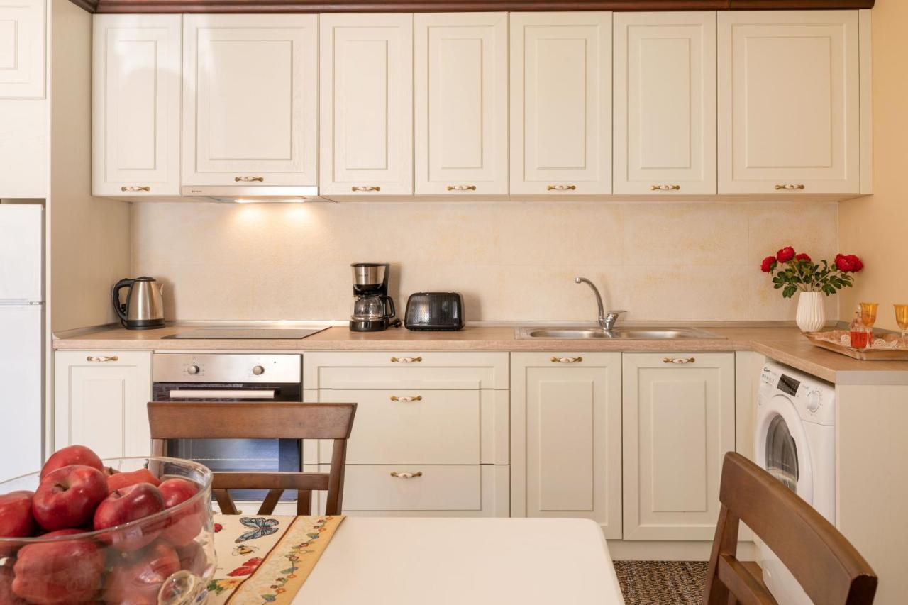 Porta Spilea Boutique Apartments コルフ島 エクステリア 写真